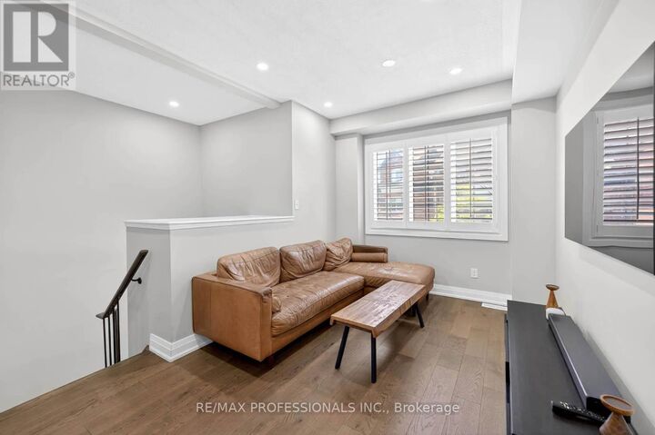 Property Photo:  2171 Fiddlers Way 59  ON L6M 0R9 