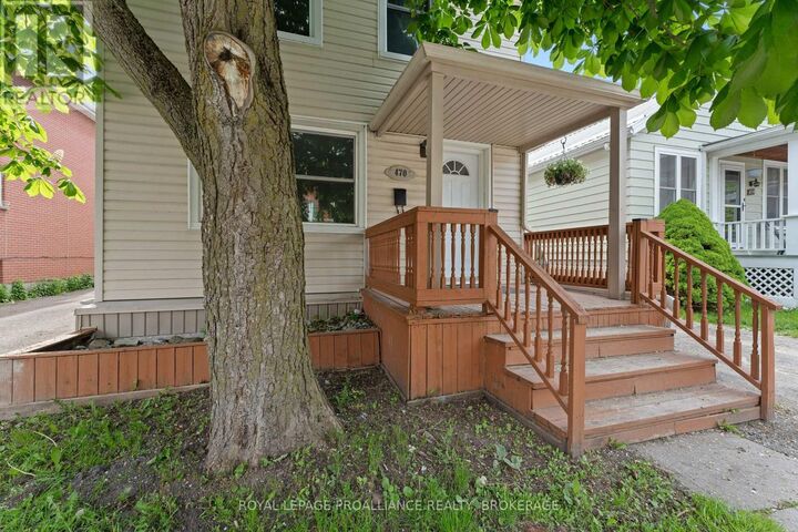 Property Photo:  468-470 Victoria Street  ON K7L 3Z7 