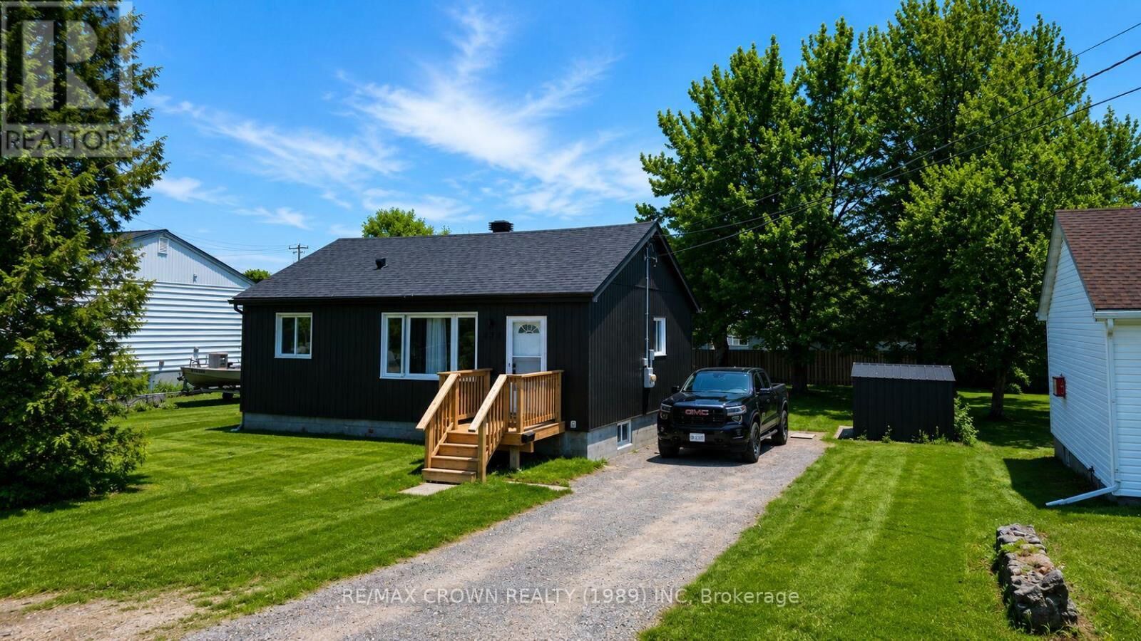 Photo de la propriété:  479 Angus Avenue  ON P1B 7L9 