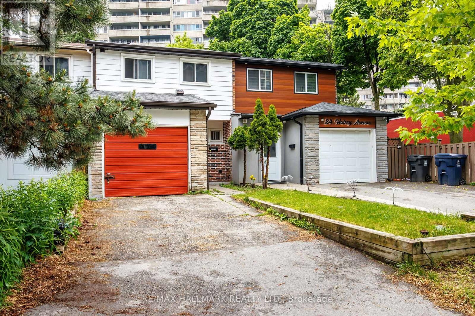 Property Photo:  82 Halsey Avenue 3  ON M4B 1A9 