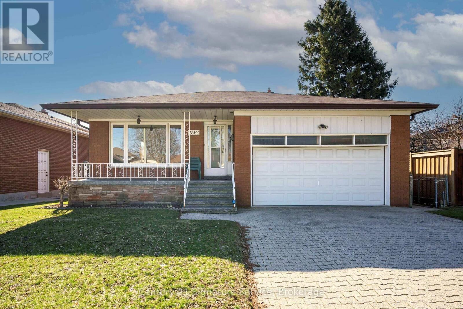 Property Photo: 2362 Denise Road ON L4X 1J4