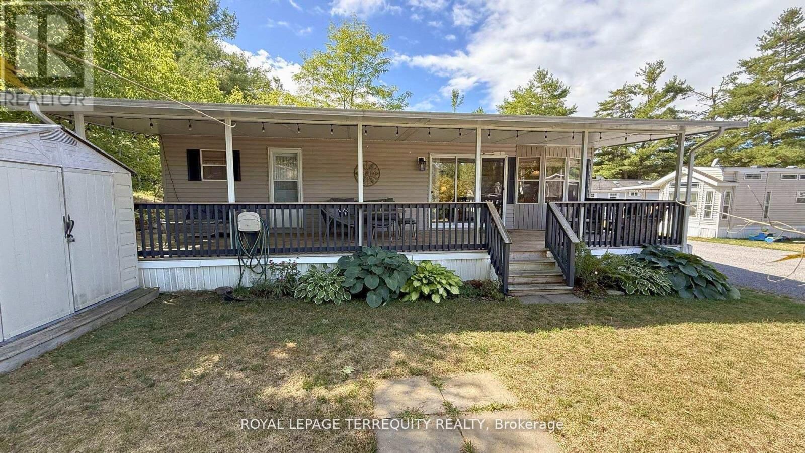 Property Photo: 328 Rockview ON K0L 2H0