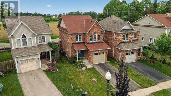 Property Photo:  557 Baldwin Crescent  ON N4S 7W2 