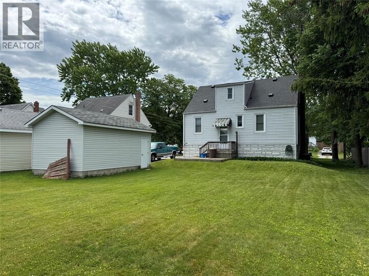 Property Photo: 1028 Logan Street West ON N7S 1V2