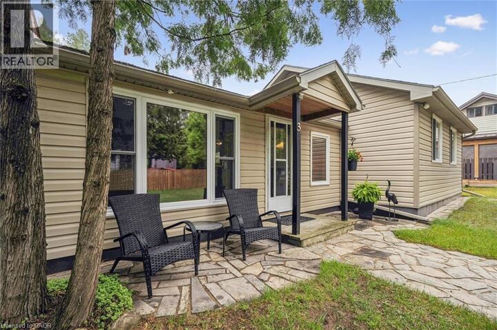 Property Photo: 3 Hamilton Place ON N0H 2G0