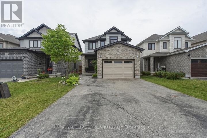 Property Photo:  2545 Asima Drive  ON N6M 0B4 