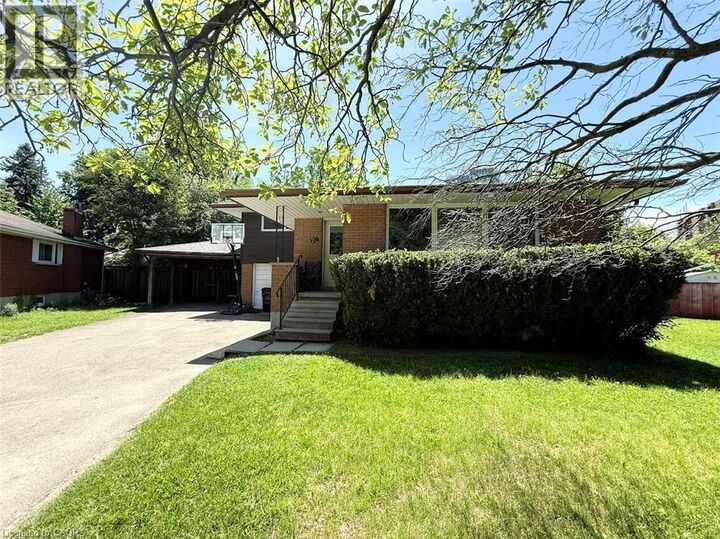 Property Photo:  20 Cardill Crescent  ON N2L 3Y6 