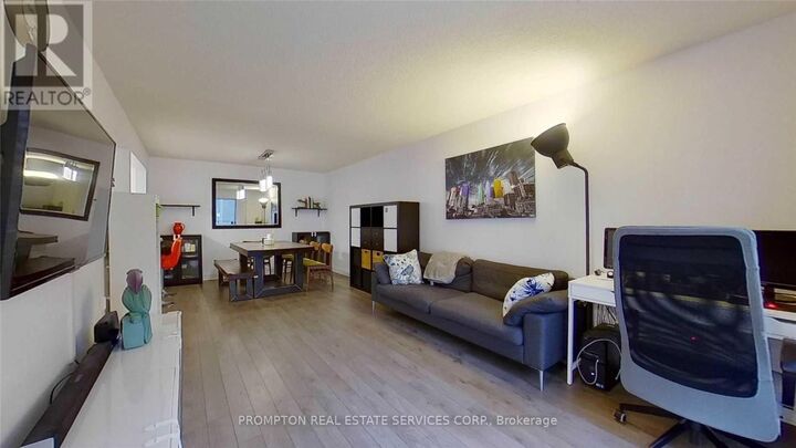 Property Photo: 38 Hollywood Avenue 123 ON M2N 6S5