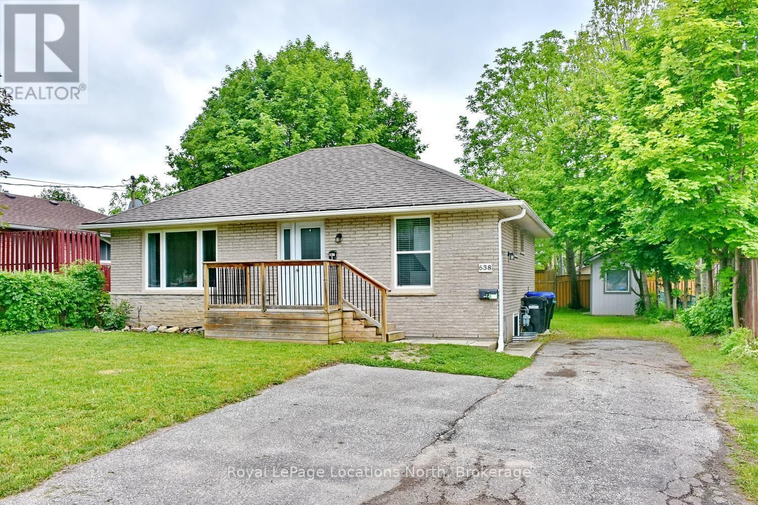 Property Photo:  638 Oak Street  ON L9Y 2Z8 