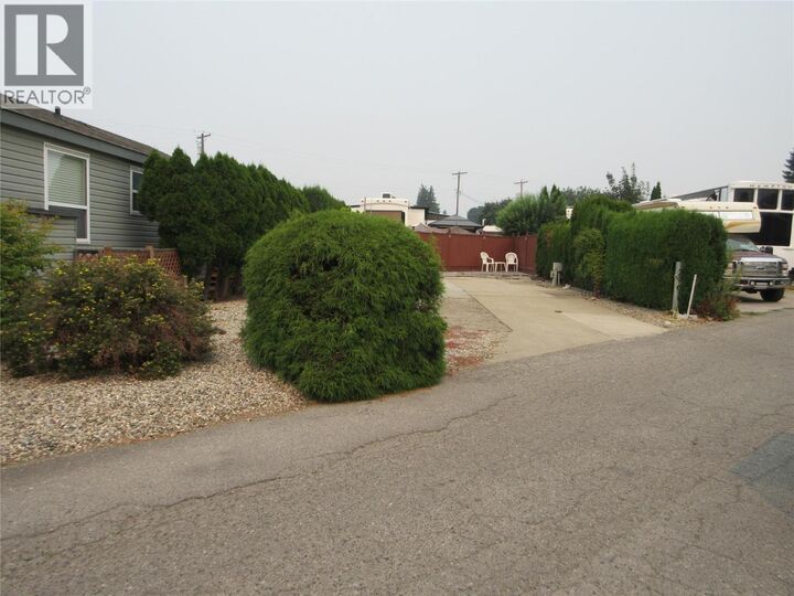 Property Photo:  415 Commonwealth Road 296  BC V4V 1P4 
