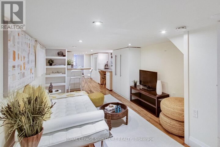Property Photo: 6 King Edward Avenue Lower ON M4C 5J6