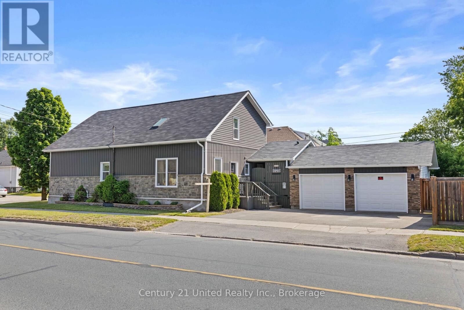 Property Photo: 359 McGill Street ON K9J 1W6