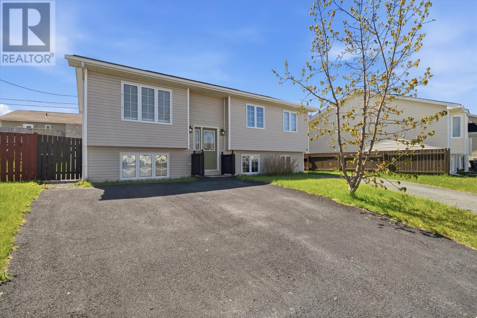Property Photo:  10 Mercedes Court  NL A1X 7X7 