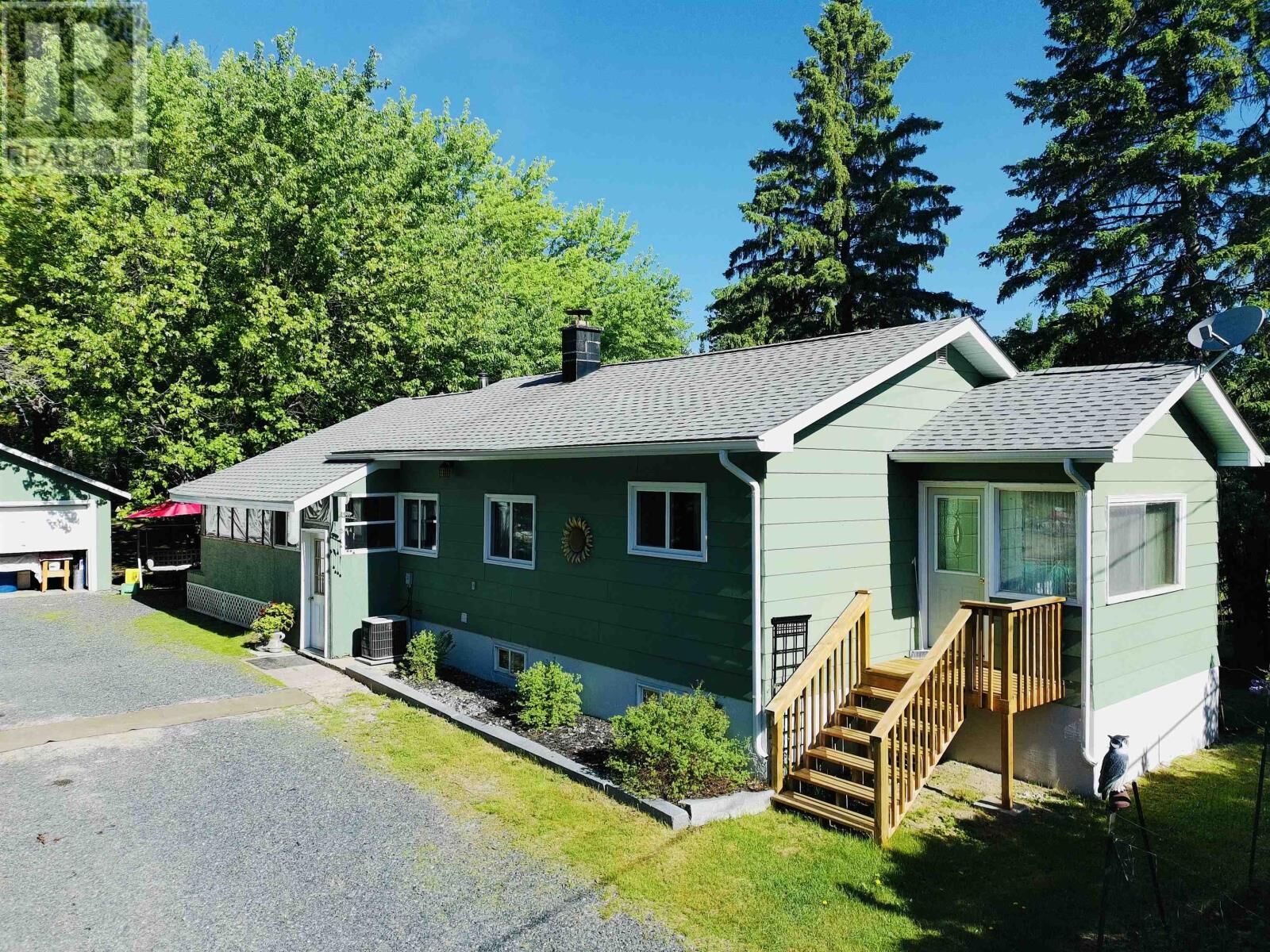 Property Photo:  834 594 Hwy  ON P0V 1S0 
