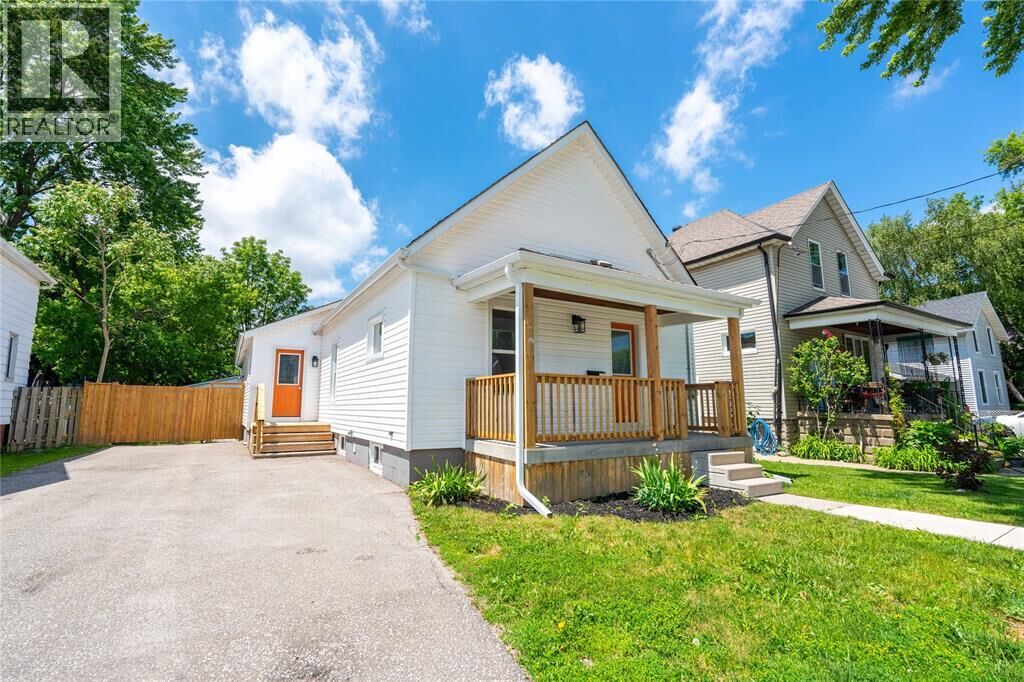 Property Photo: 249 Vidal Street South ON N7T 2T8