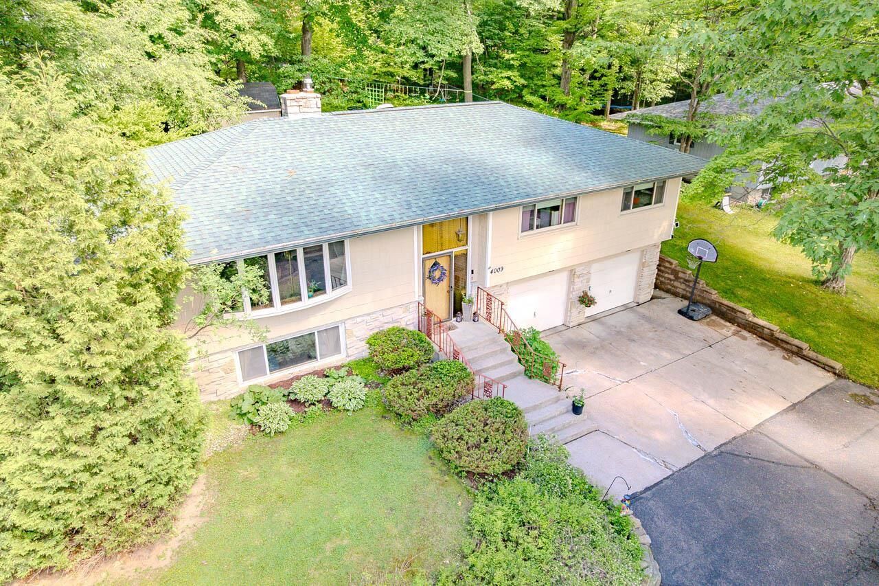 Property Photo:  4009 Henry Street  WI 54403 