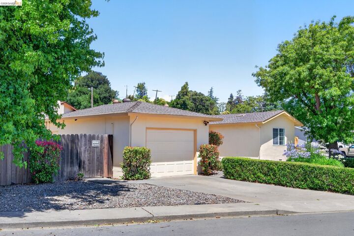 Property Photo:  3 Bergwall Way  CA 94591 