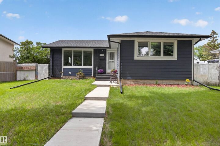 14708 65 Street NW — photo 1
