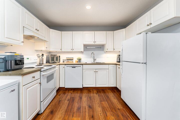 10208 113 Street NW 26 — photo 1