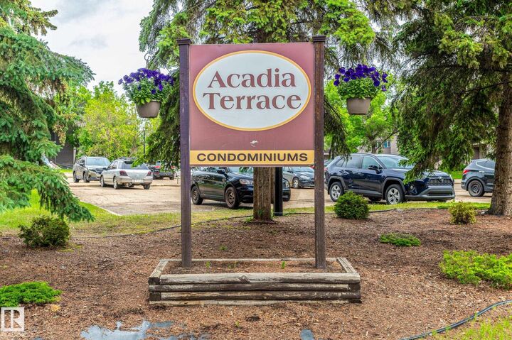 Property Photo:  53 Akins Drive 306  AB T8N 3M6 