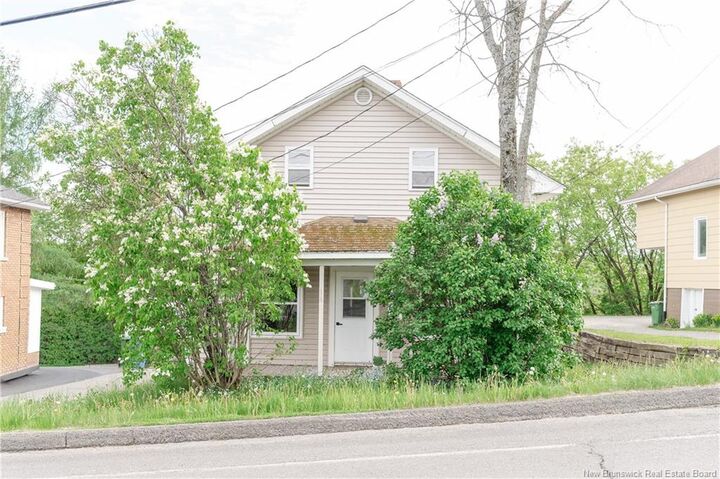 Property Photo:  16 Bellevue Street  NB E3V 2C7 