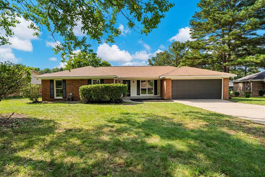 Property Photo: 6925 Pebble Court GA 31907