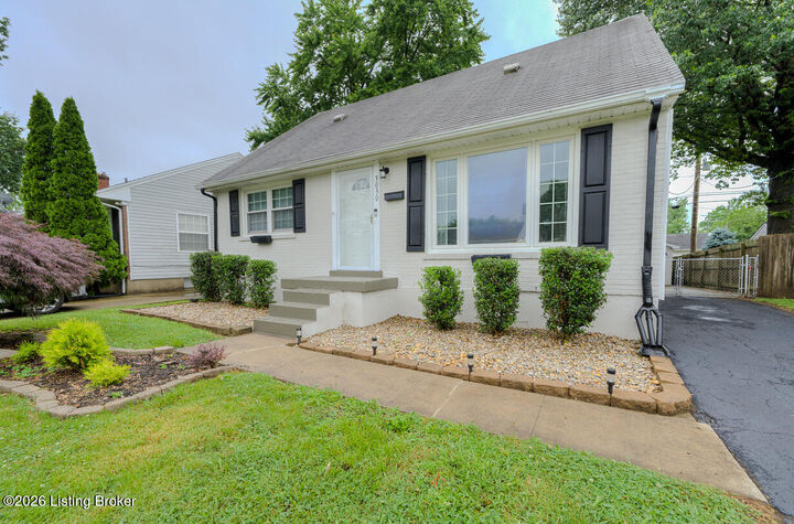 Property Photo: 3030 Radiance Rd KY 40220