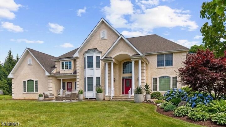 Property Photo:  12 Manchur Ct  NJ 08822 