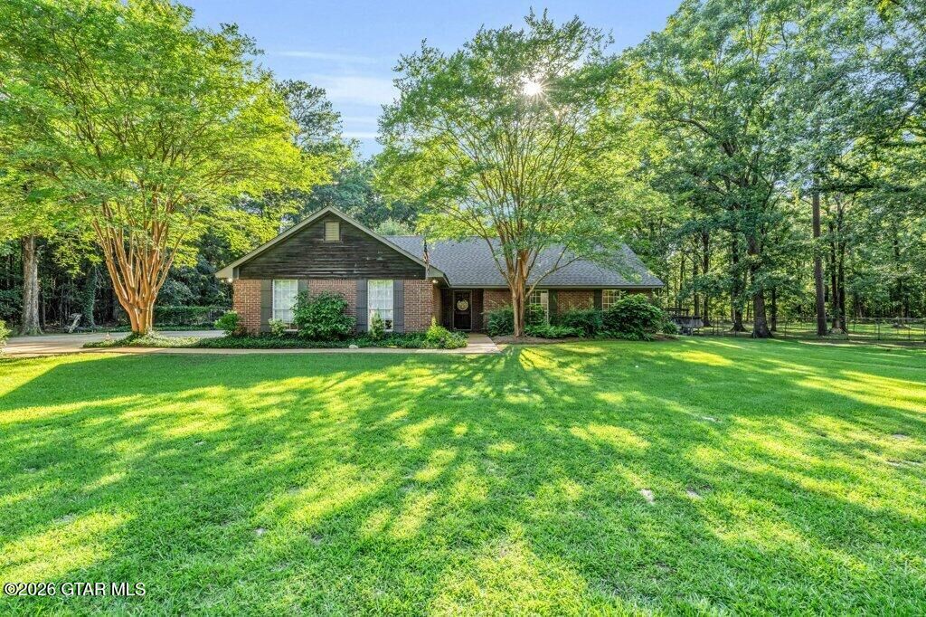 Property Photo: 262 Augusta Drive MS 39759
