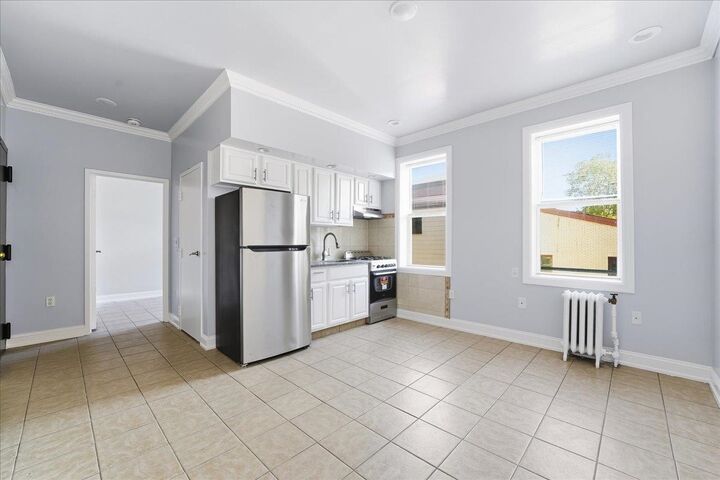 Property Photo:  3-5 Potter Pl 5B  NJ 07086 