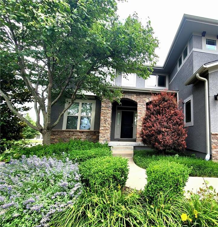Property Photo:  17232 W 198th Street  KS 66083 