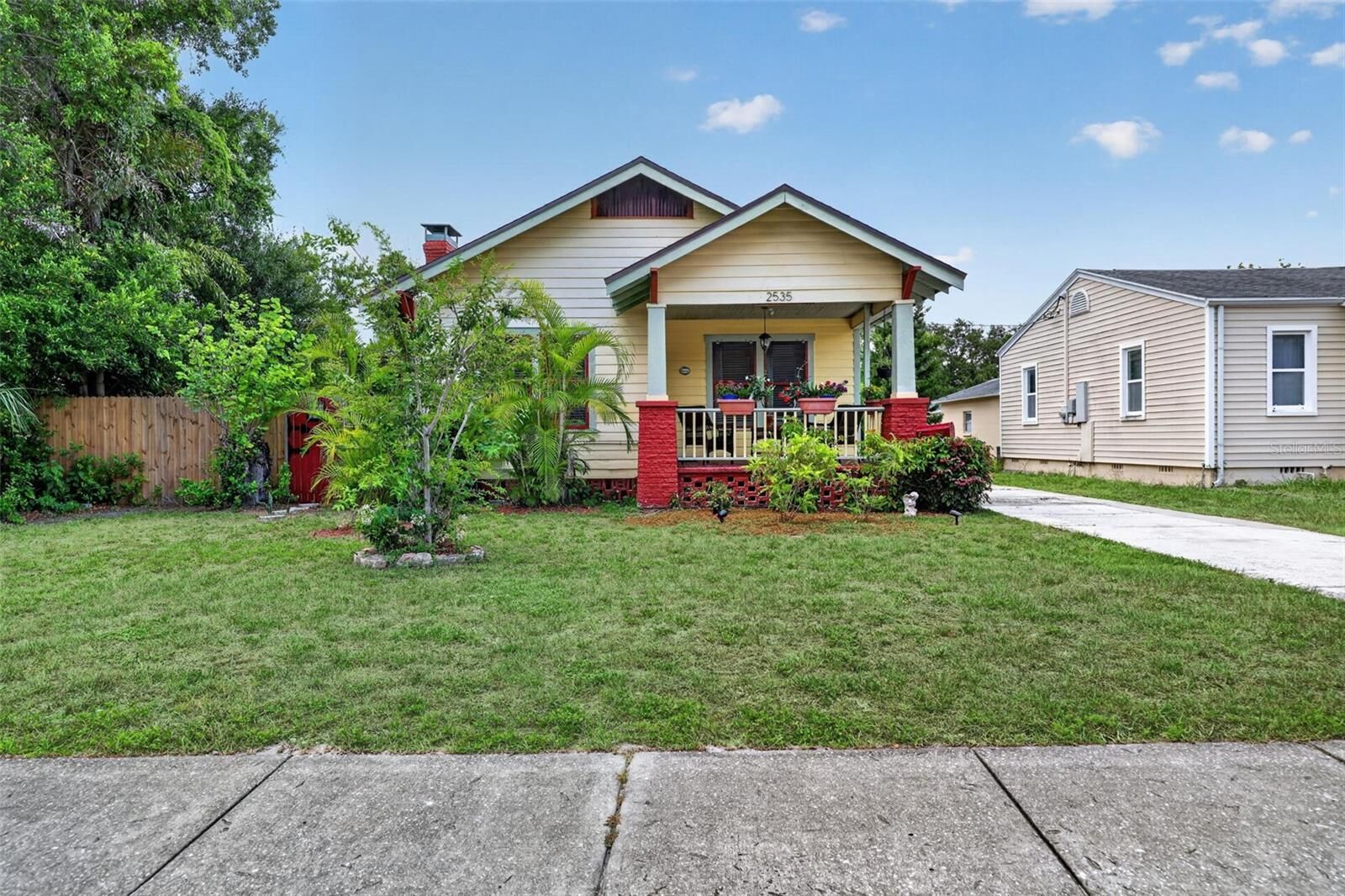 Property Photo: 2535 15th Avenue N FL 33713
