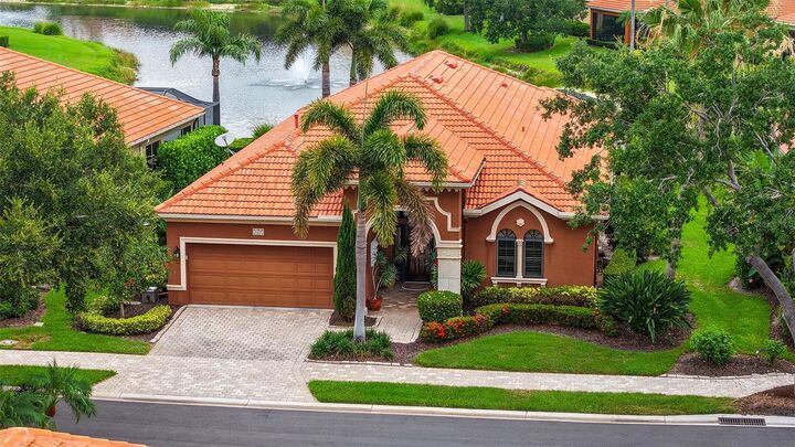 Property Photo:  5157 Cote Du Rhone Way  FL 34238 