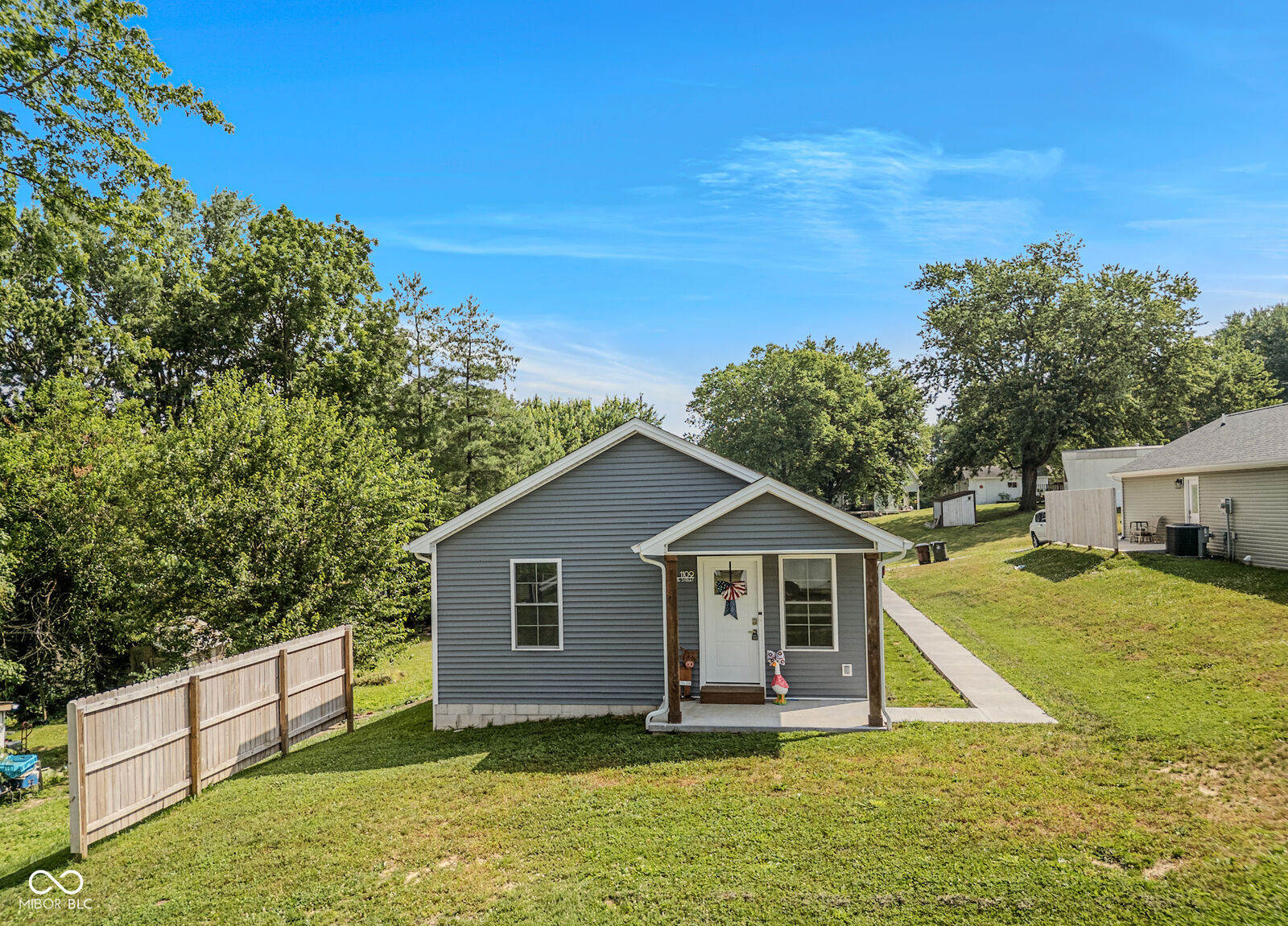Property Photo: 1109 W Vine Street IN 47220