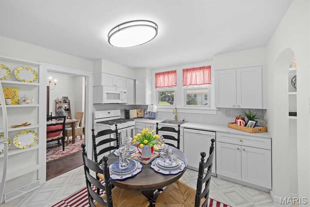 Property Photo:  408 S 15th Street  IL 62220 