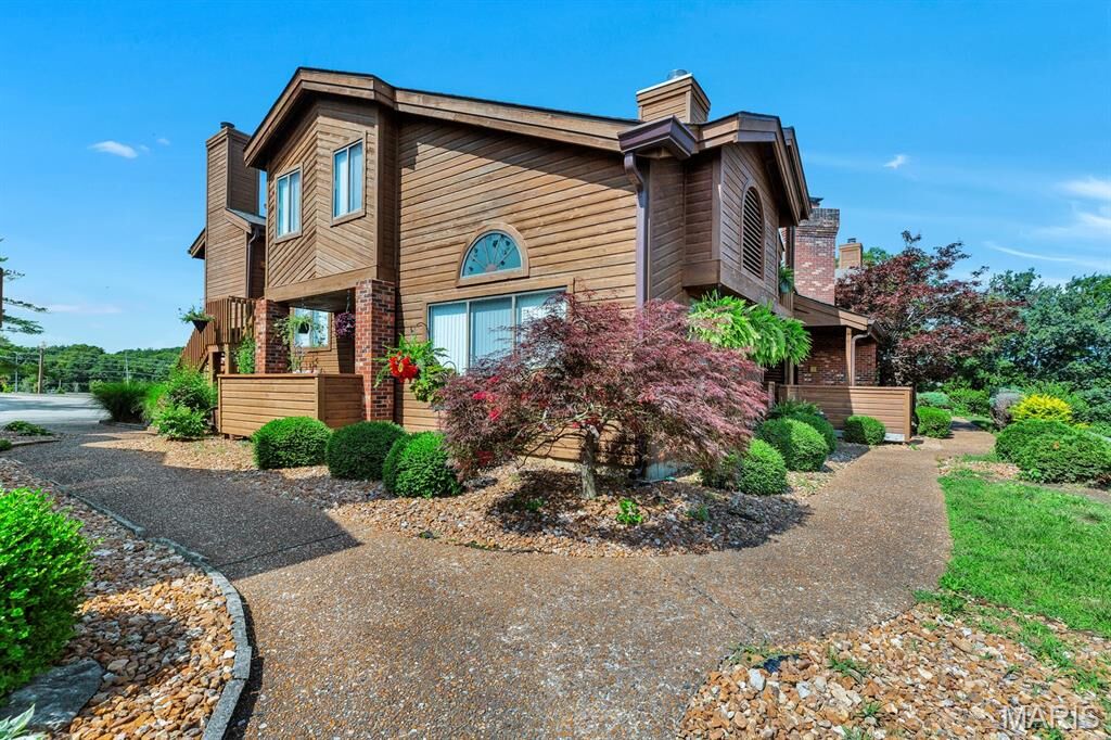 Property Photo:  309 Hemingway Lane  MO 63304 