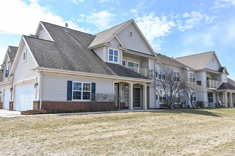 Property Photo: W206n16706 Blackberry Cir WI 53037