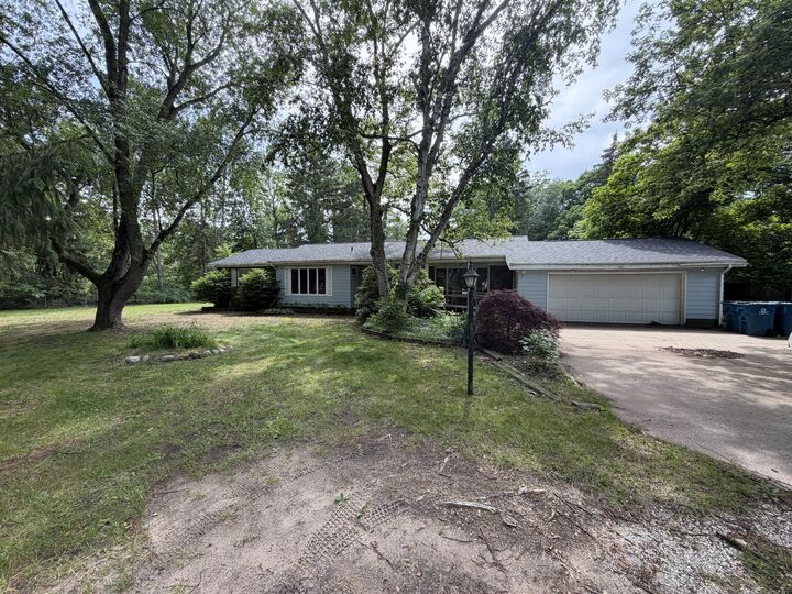 Property Photo:  171 Dennis Avenue  MI 49415 