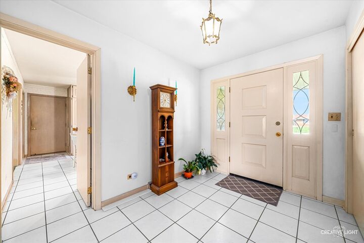 Property Photo:  1700 Westview Avenue  IL 60148 