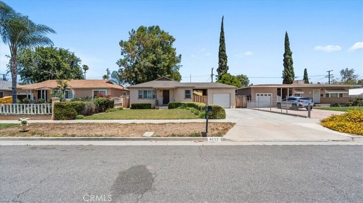 Property Photo:  4111 Saint Paul Place  CA 92504 
