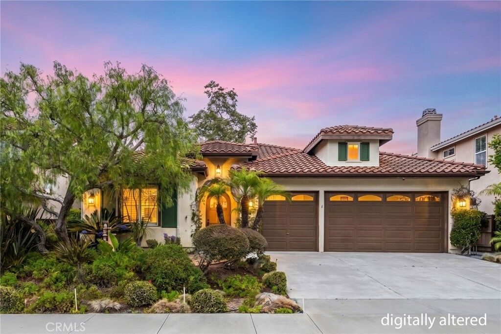 Property Photo:  8040 Corte Sasafras  CA 92009 