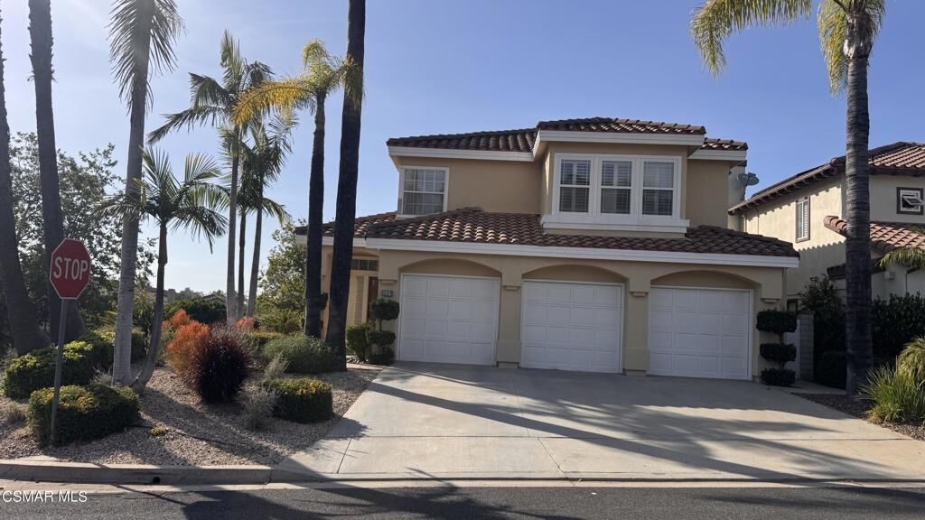 Property Photo:  591 Hawks Bill Place  CA 93065 