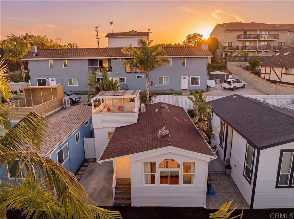 Property Photo:  123 Jasper Street 38  CA 92024 