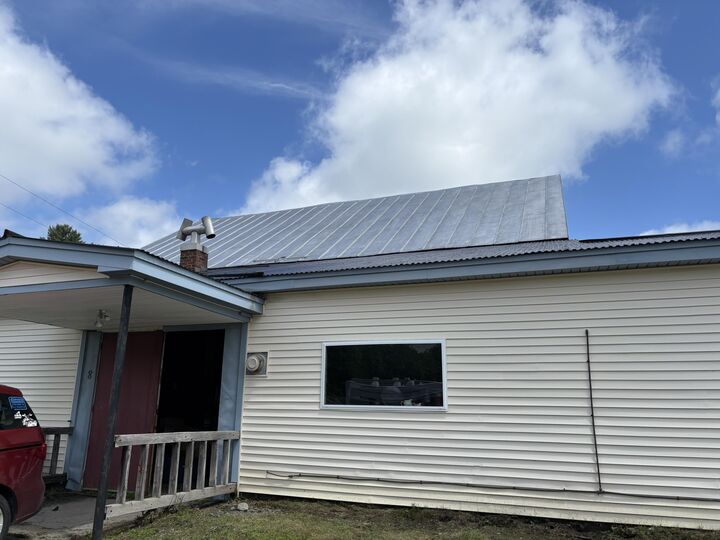 Property Photo: 8 Oakland Road ME 04937
