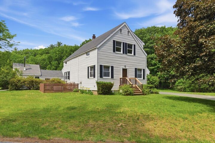 Property Photo: 3 Earles Way ME 04074