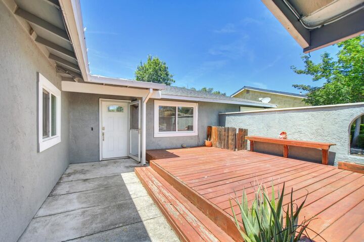 Property Photo: 8227 Longden Circle CA 95610