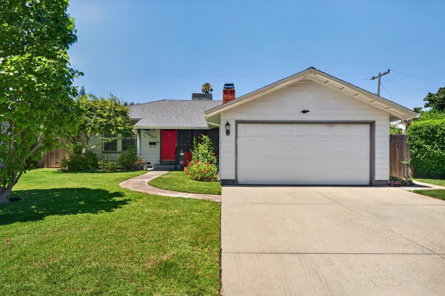 Property Photo: 3409 Coleen Court CA 95821