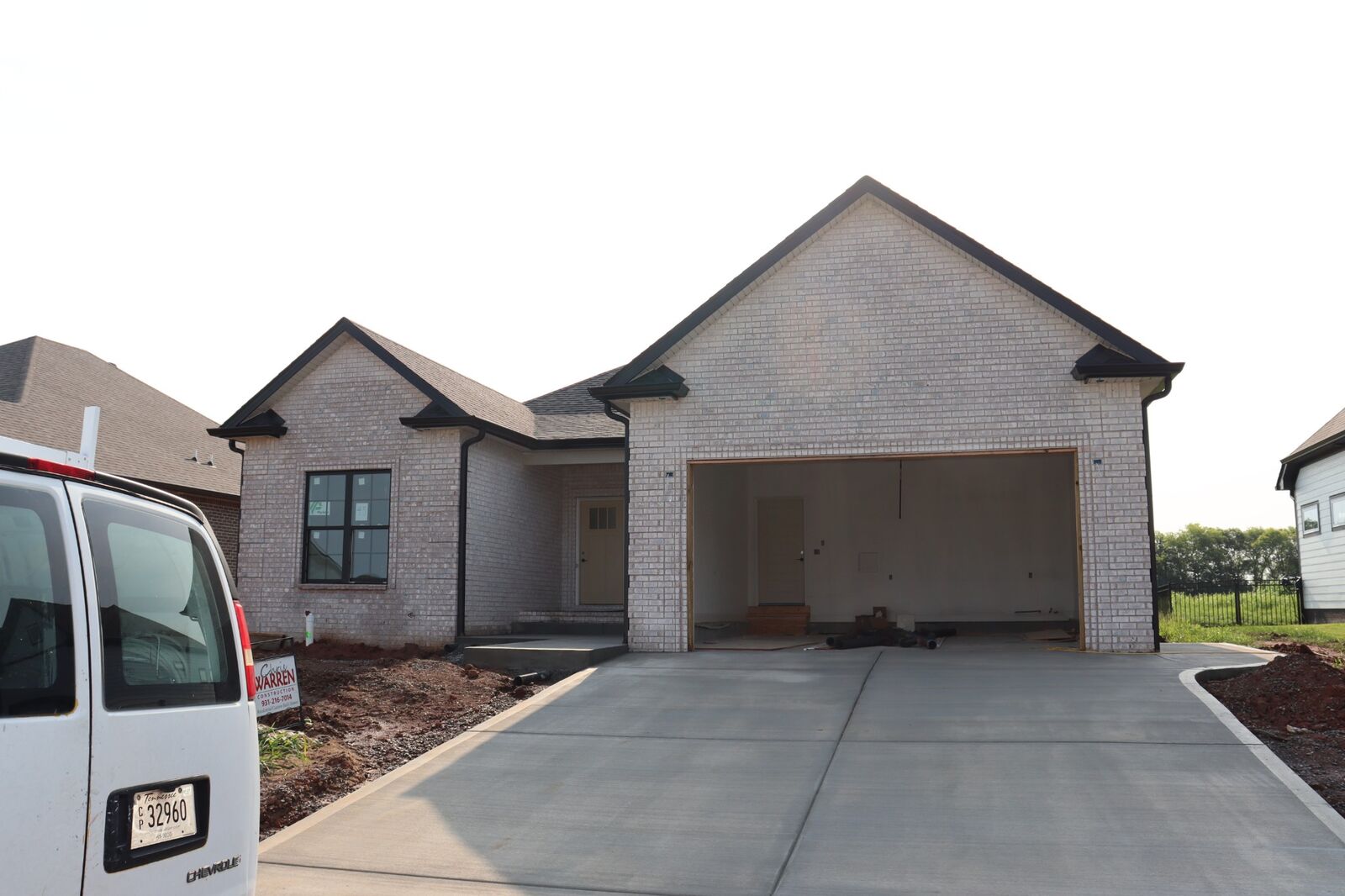 Property Photo:  221 Harvest Moon Dr  TN 37043 