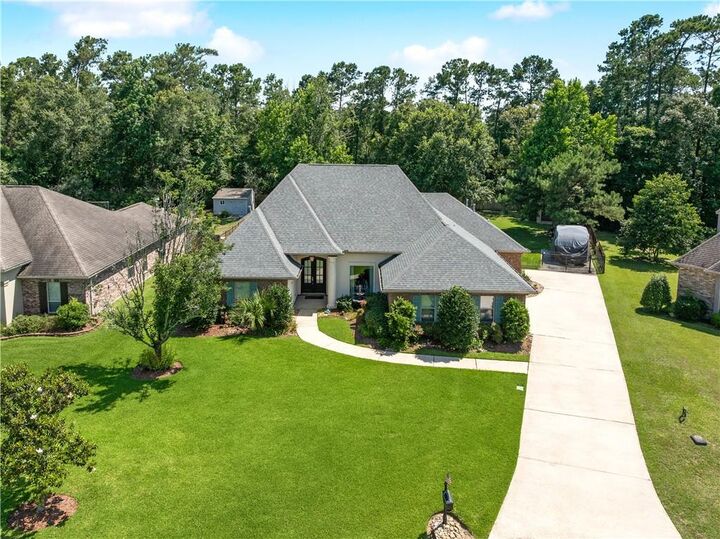 Property Photo: 304 Dockside Drive LA 70461