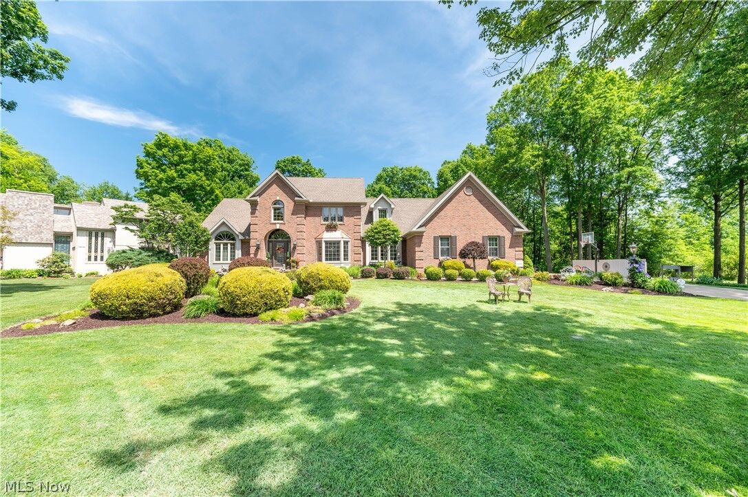 Property Photo: 5581 Kingwood Lane OH 44420